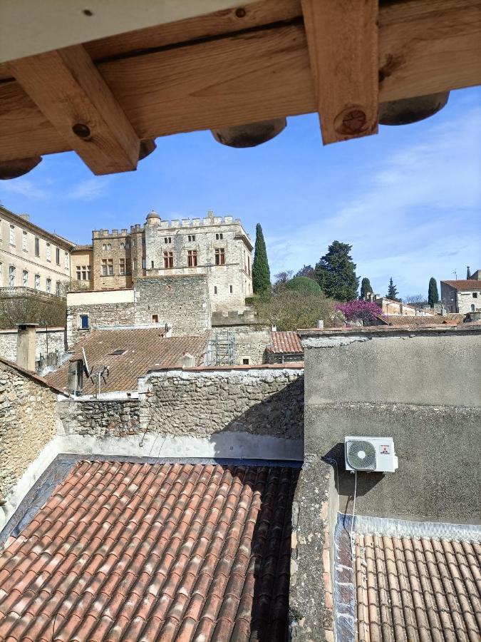 A Deux Pas D'Avignon Villa Aramon Dış mekan fotoğraf